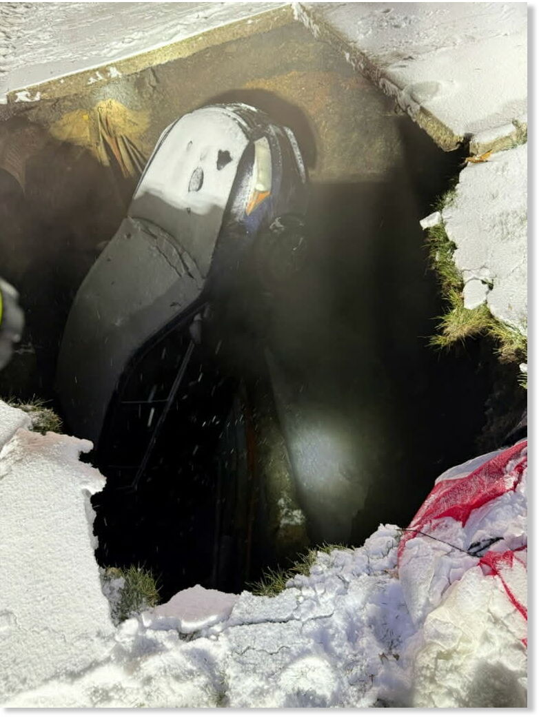 A sinkhole opened up at a Blakely residence early Saturday morning, swallowing up an entire vehicle which had been sitting in a resident driveway.