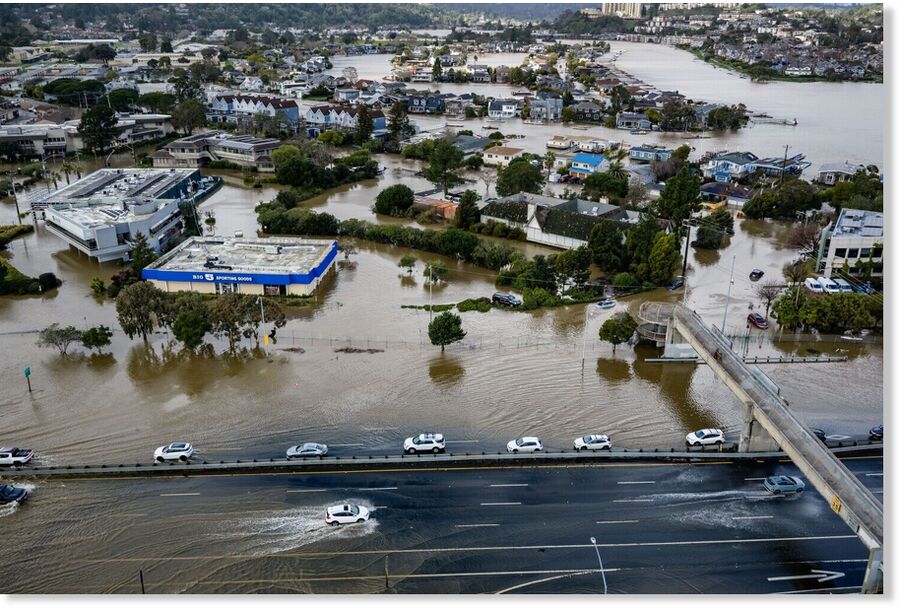 Heavy rain and high tides cause flooding along a stretch of Northern California