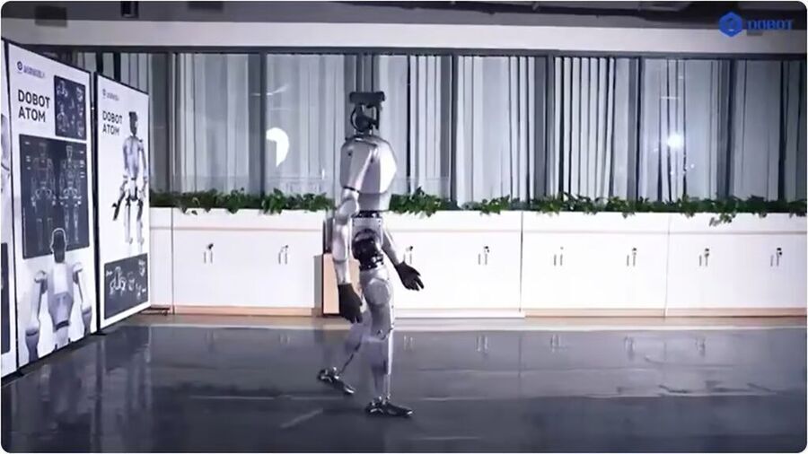 Klikni za povećanje robot