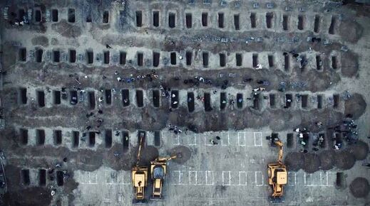 Klikni za povećanje graves schoolgirls iran airstrike