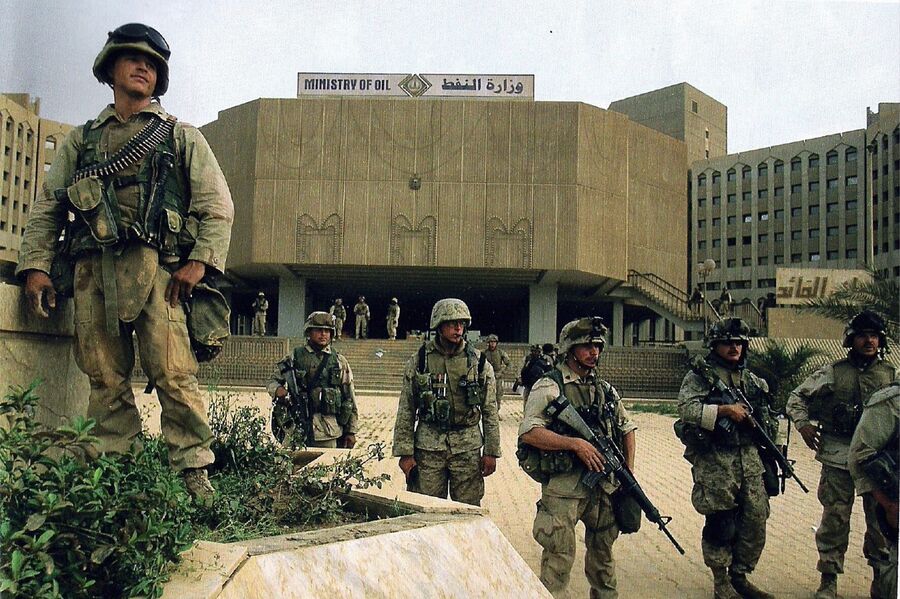 Klikni za povećanje iraq ministry oil us soldiers