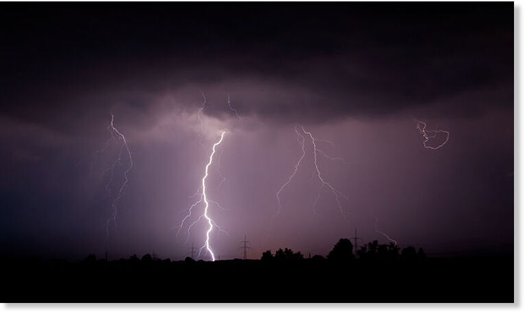 Lightning strikes happen often during the rainy season from May to October in Cambodia. Xinhua