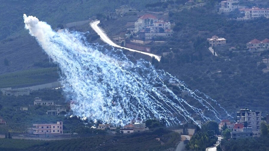 israel white phosphorus banned weapon lebanon