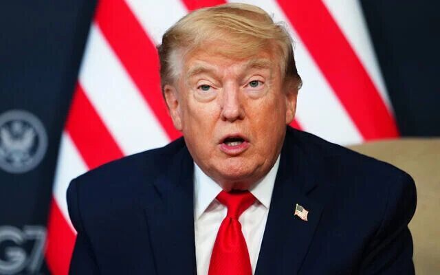 Klikni za povećanje trump