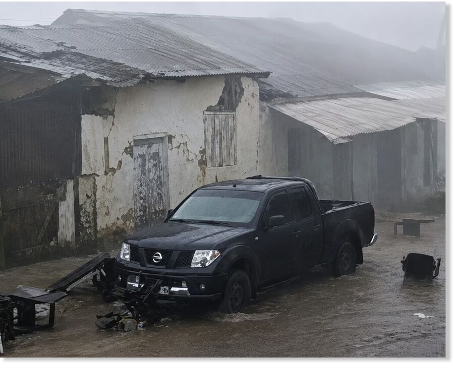Intense weather struck central Greece’s Trikala region on Wednesday, flooding towns, destroying farmland, and triggering calls for urgent flood-control measures as authorities assess the full scale of the damage